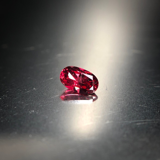 【N様お取り置き】ネオン溢れるレッドカラー 0.27ct ミャンマー産 天然 レッドスピネル