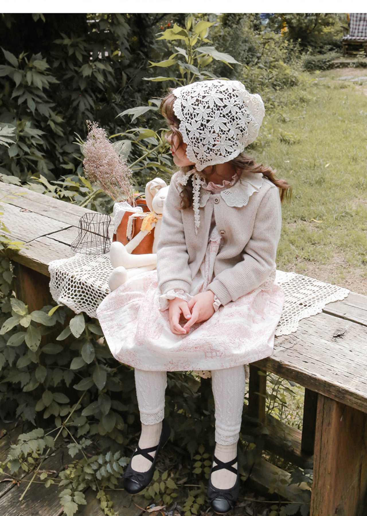 秋クルーネック透かし編みカーディガン