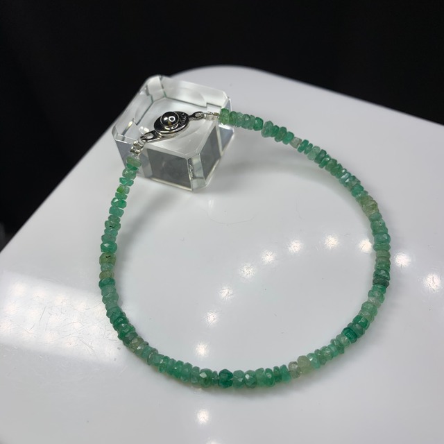 売約済み・エメラルドワイヤーブレスレット