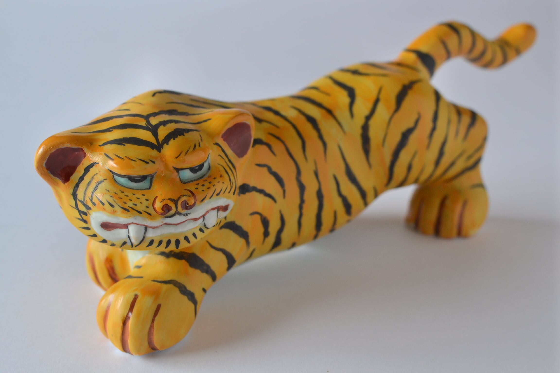 有田焼 手描き 錦虎（寅） / 縁起物 27cm | FUCHIGAMI TOJIKI