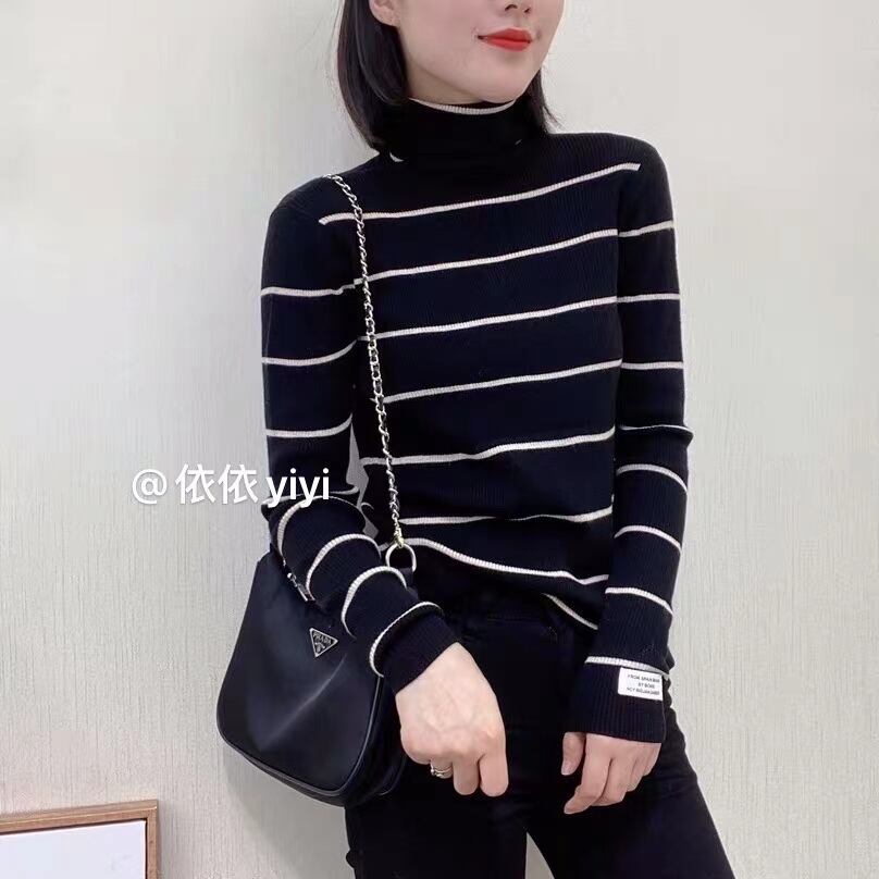 ボーダー　タートルネックニット　AJ111-560