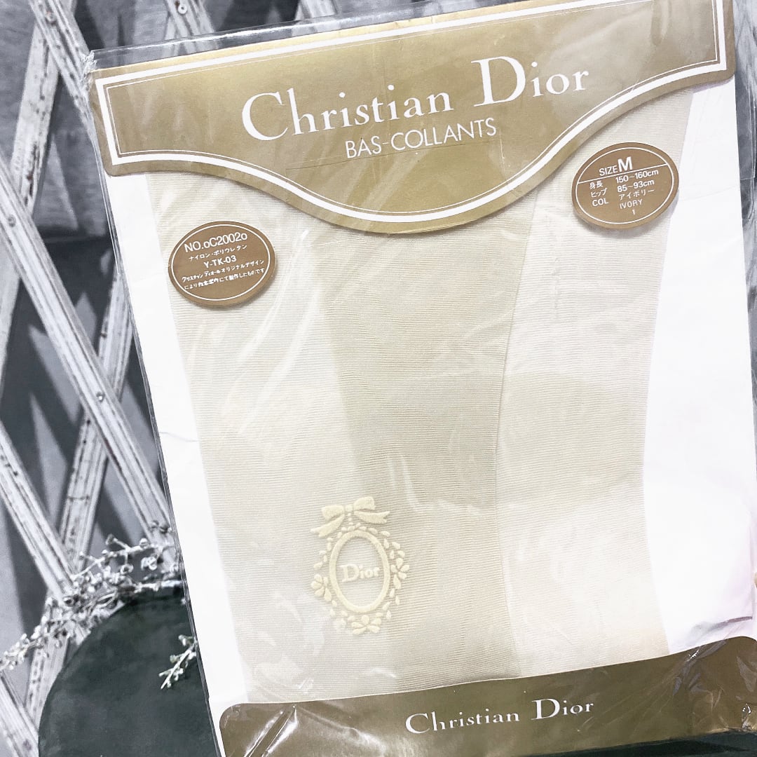 Christian Dior > ディオール日本製ロゴカメオヴィンテージアイボリー ...