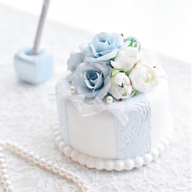 ring pillow / rose gift box (ice blue)