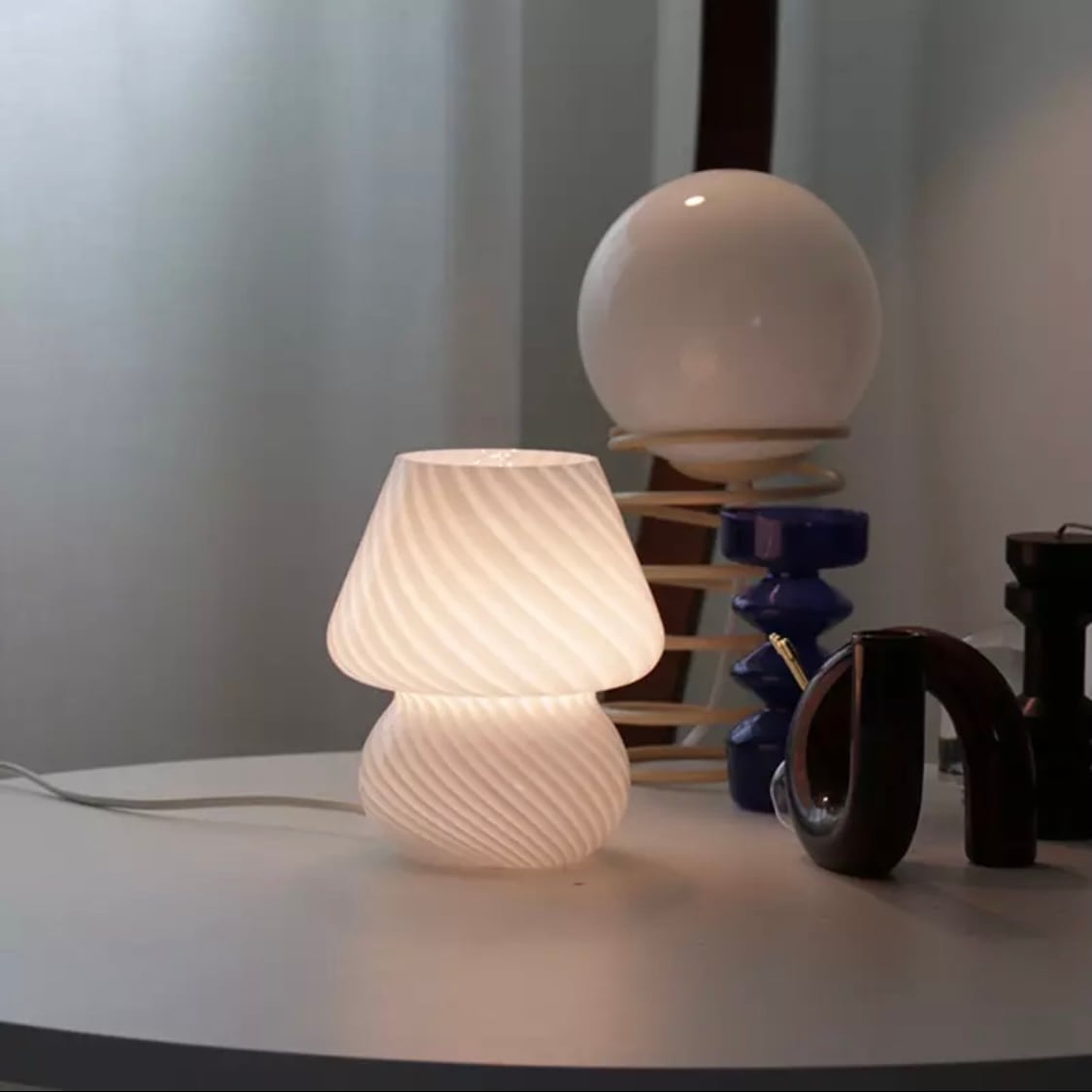 mushroom lamp 6colors / ヴィンテージ アンティーク調 マッシュルーム型 テーブルランプ ルームライト 照明 韓国 北欧 雑貨