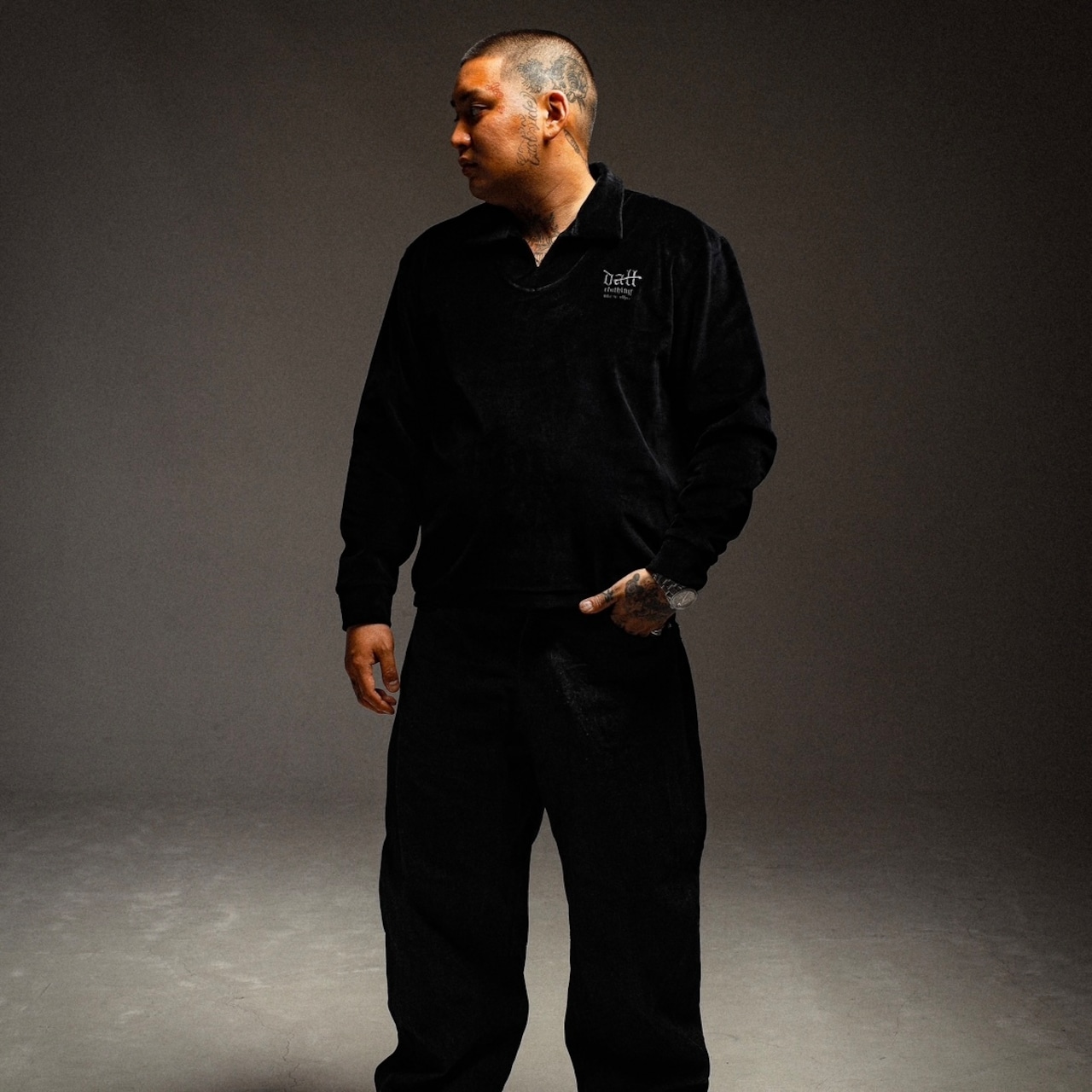 OG SMALL LOGO VELOUR L/S TEE