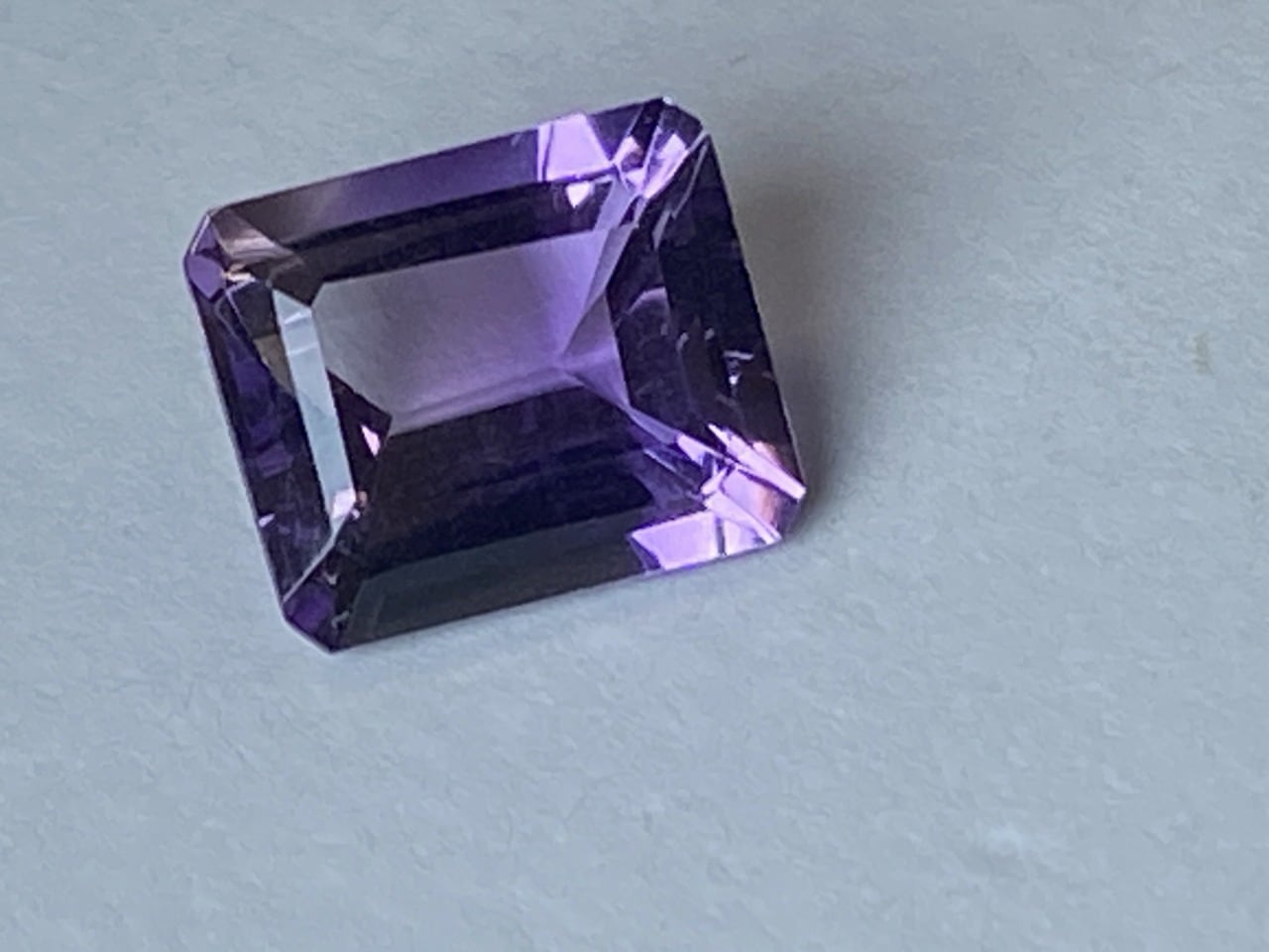 新入荷｜アメジスト｜カットが綺麗すぎる。長方形 10ct サイズ：11.9