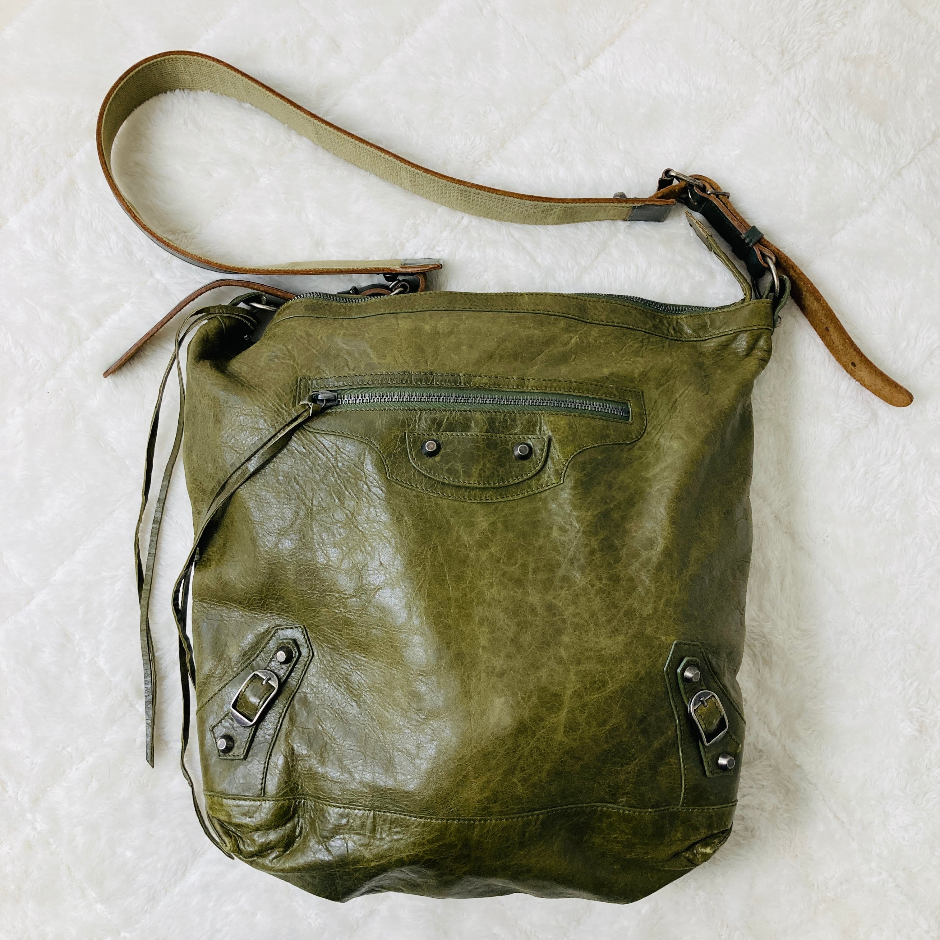 バレンシアガBALENCIAGA ザメンズデイショルダーバッグレザー バレンシアガBALENCIAGA ザメンズデイショルダーバッグレザー