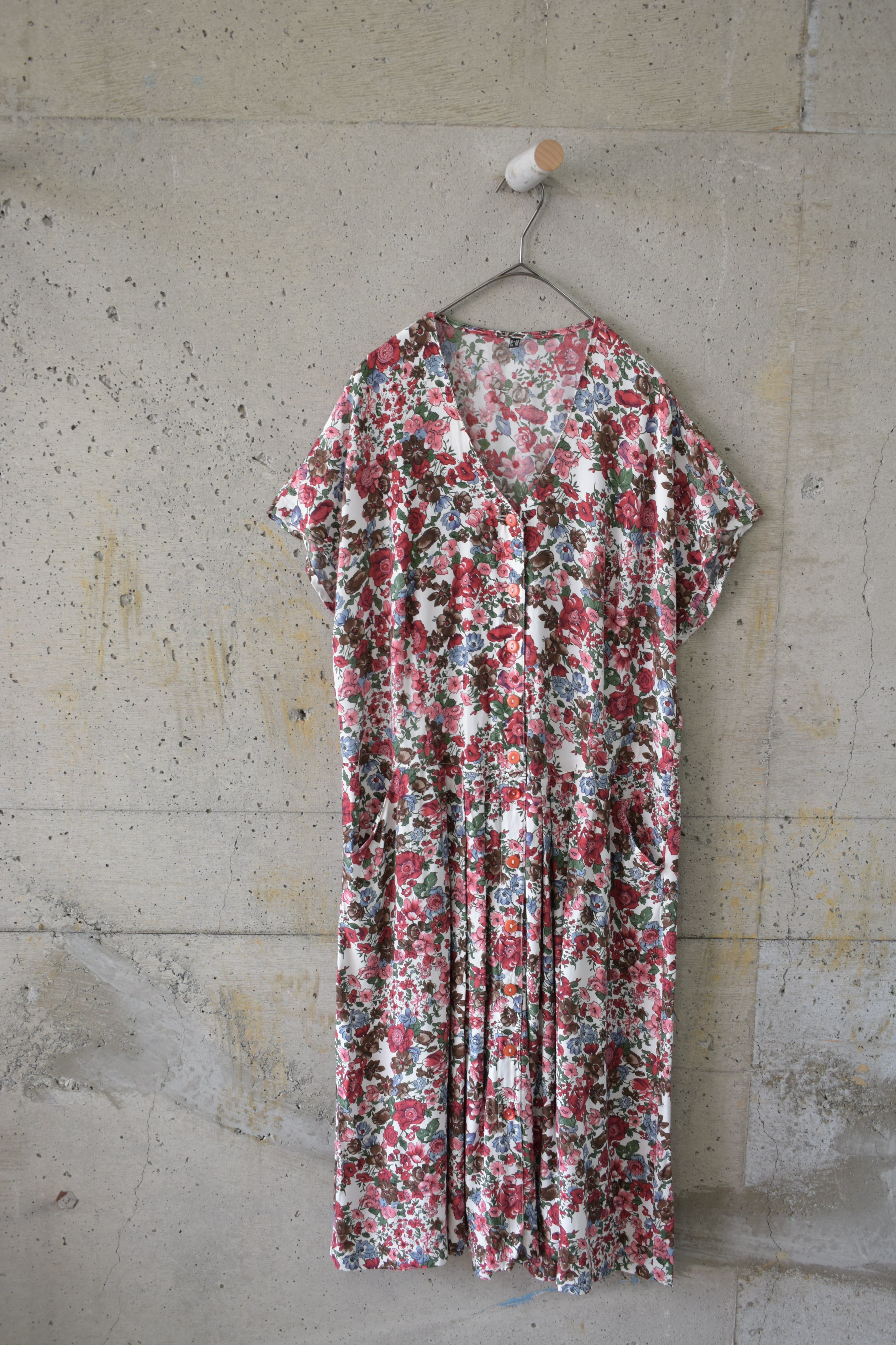 Floral-print front-button dress