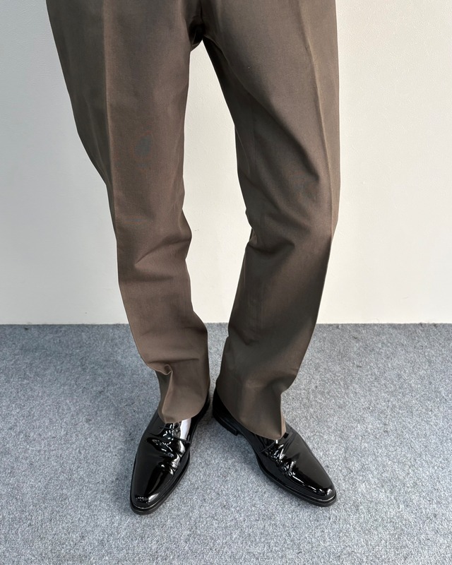 【GUCCI】center press tapered pants