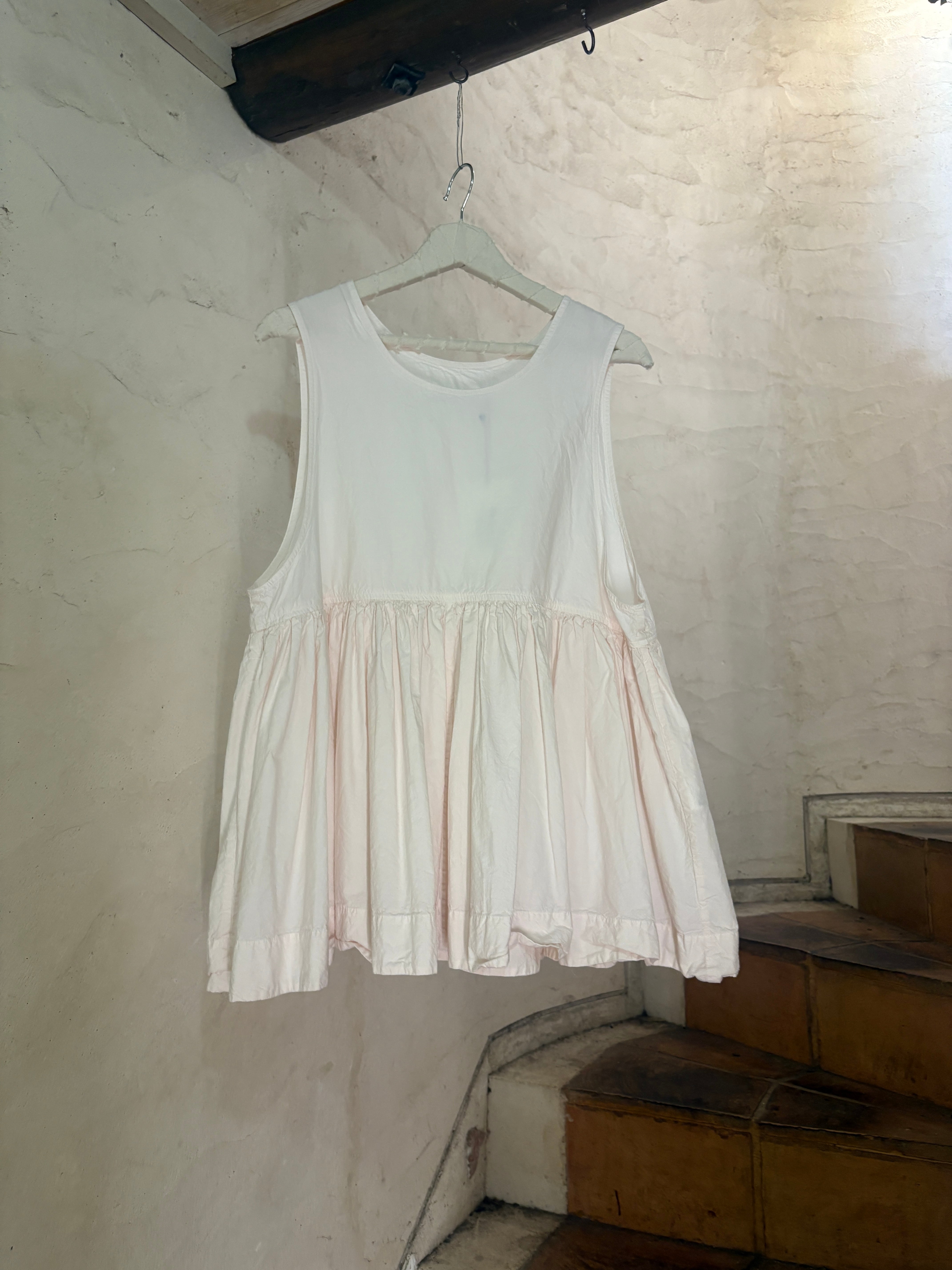 VERITECOEUR | SLEEVELESS GATHERED TOP- pink