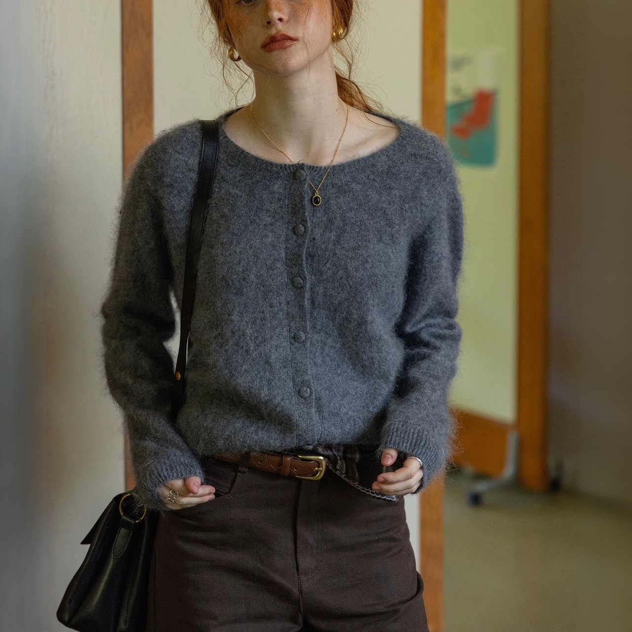 Duveteux Crew Neck Knit Cardigan F0819