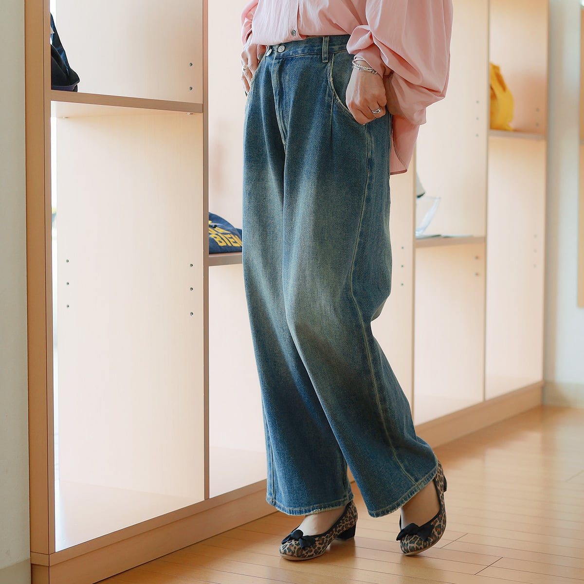 CHIGNON (シニヨン) アジャストウエスト メロウデニム ワイドパンツ