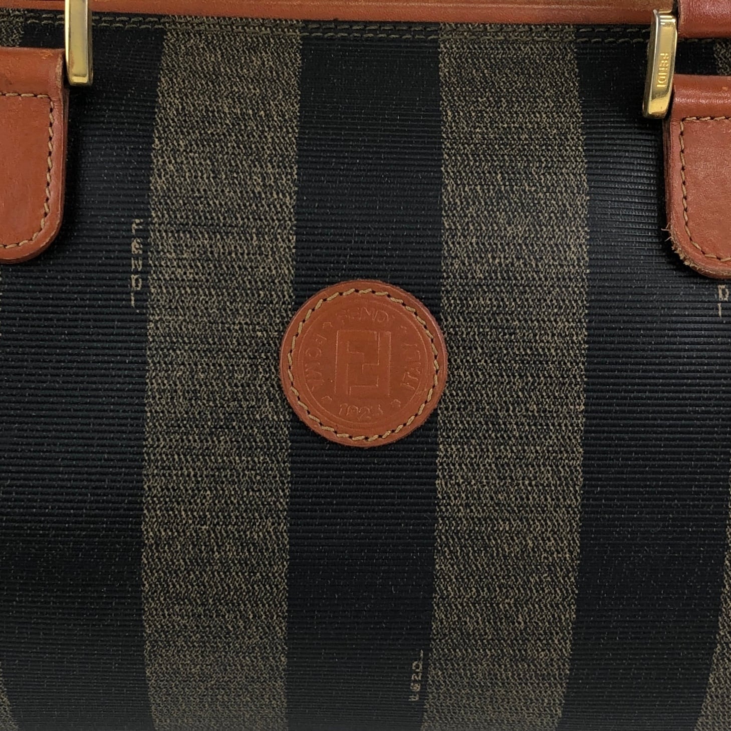 FENDI フェンディ ぺカン ショルダーバッグ ブラウン FFロゴ PVCレザー