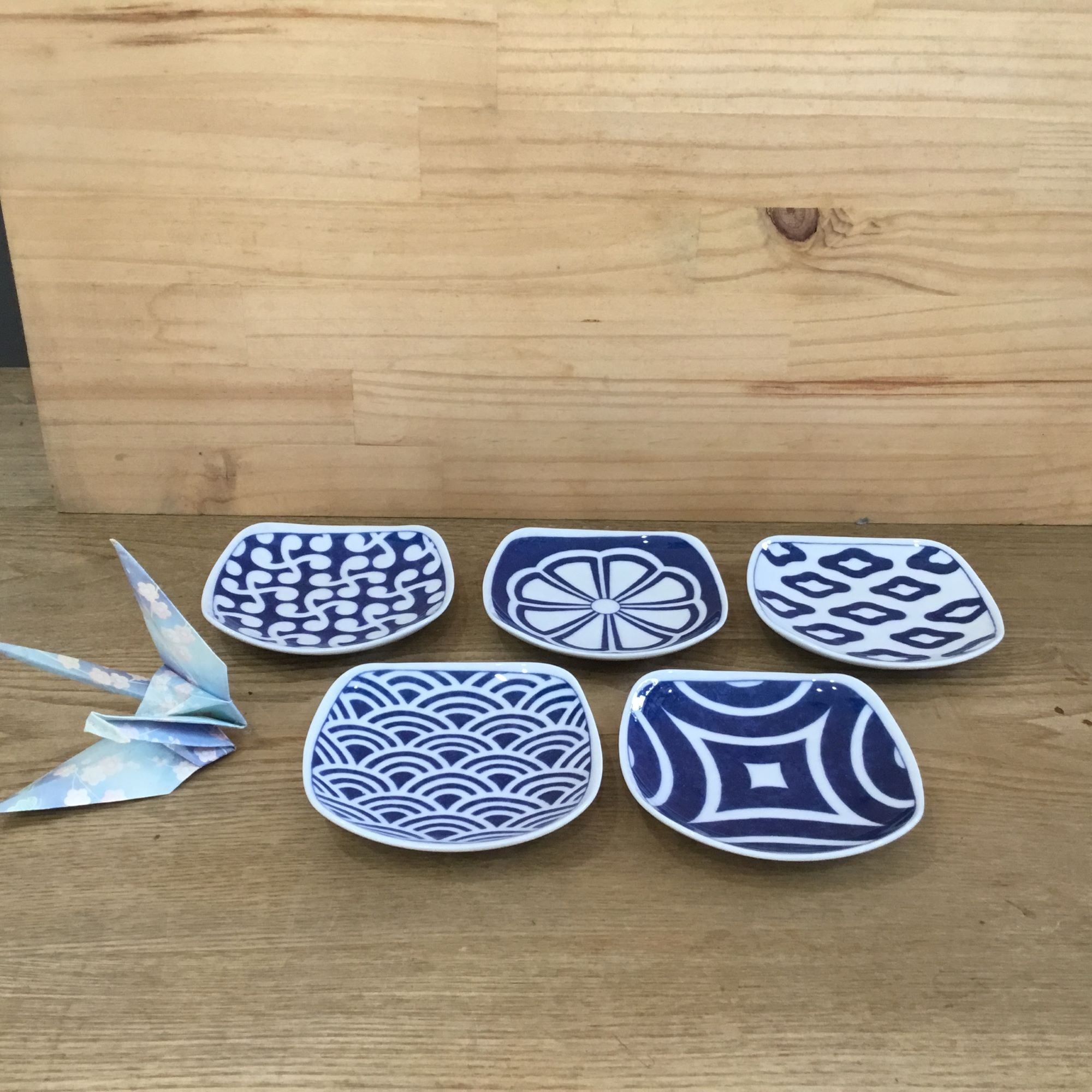 波佐見焼 青藍模様 角小皿5枚セット | 趣味の園芸と陶器山竹