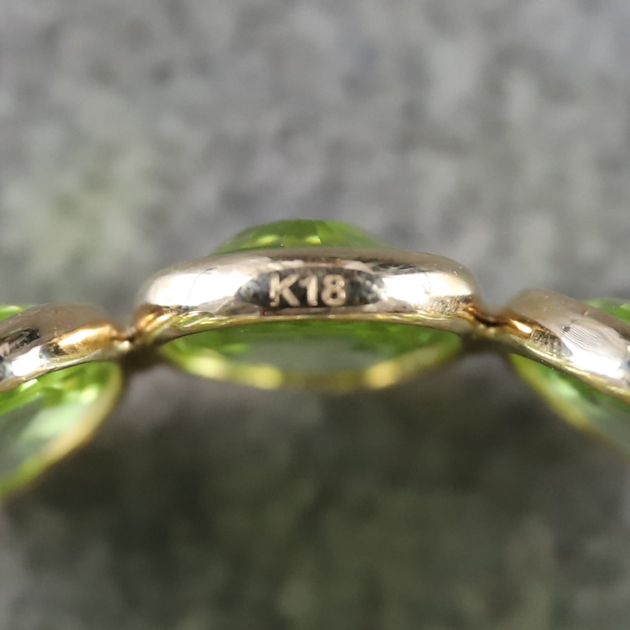 K18YG/PT ペリドット リング 4.33CT