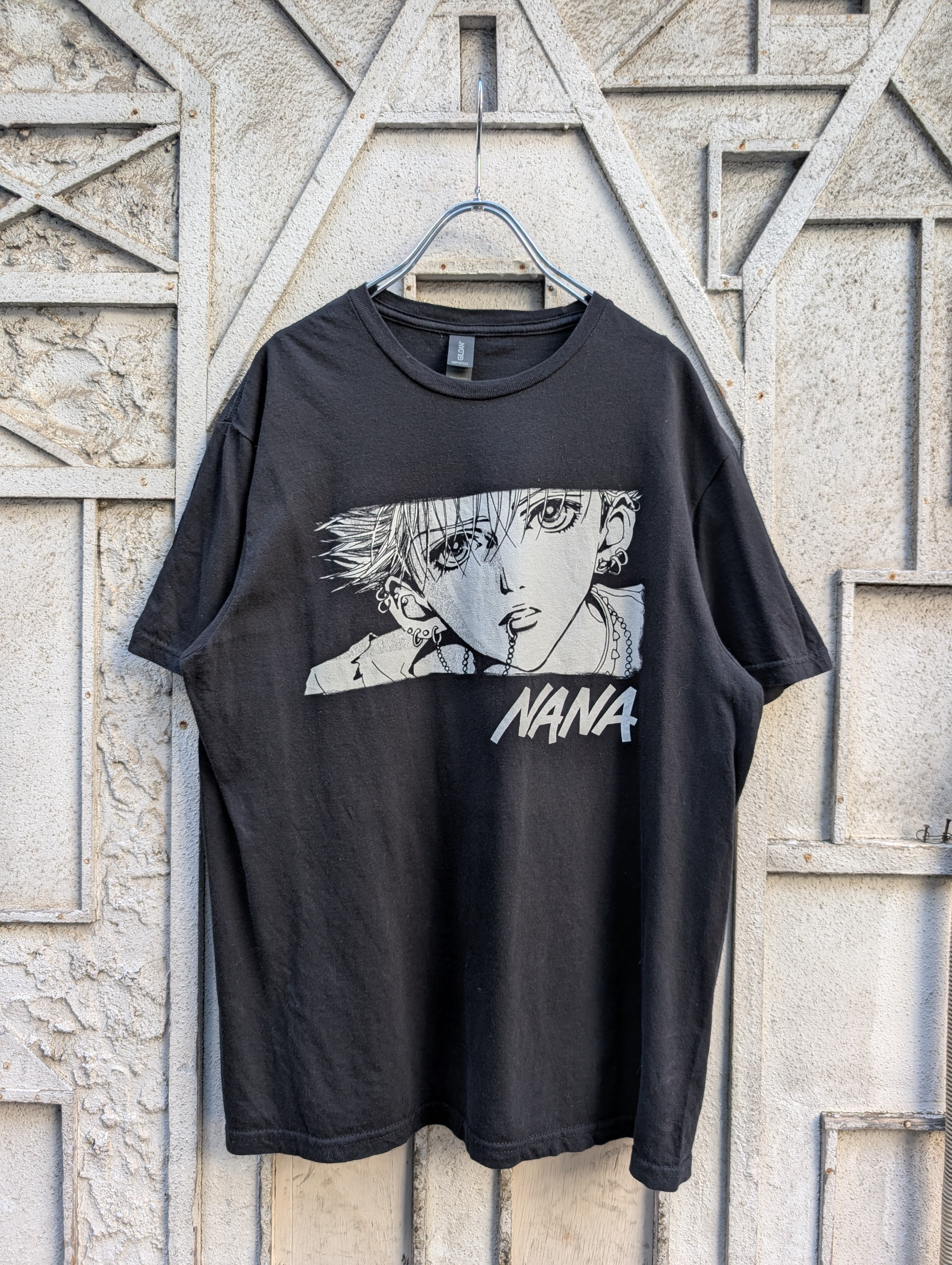 "NANA" print tee / シン