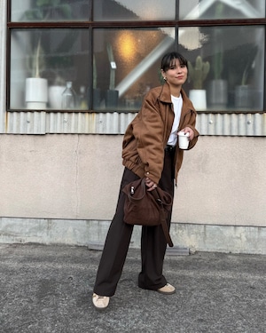 calm suède-like padded blouson <camel>