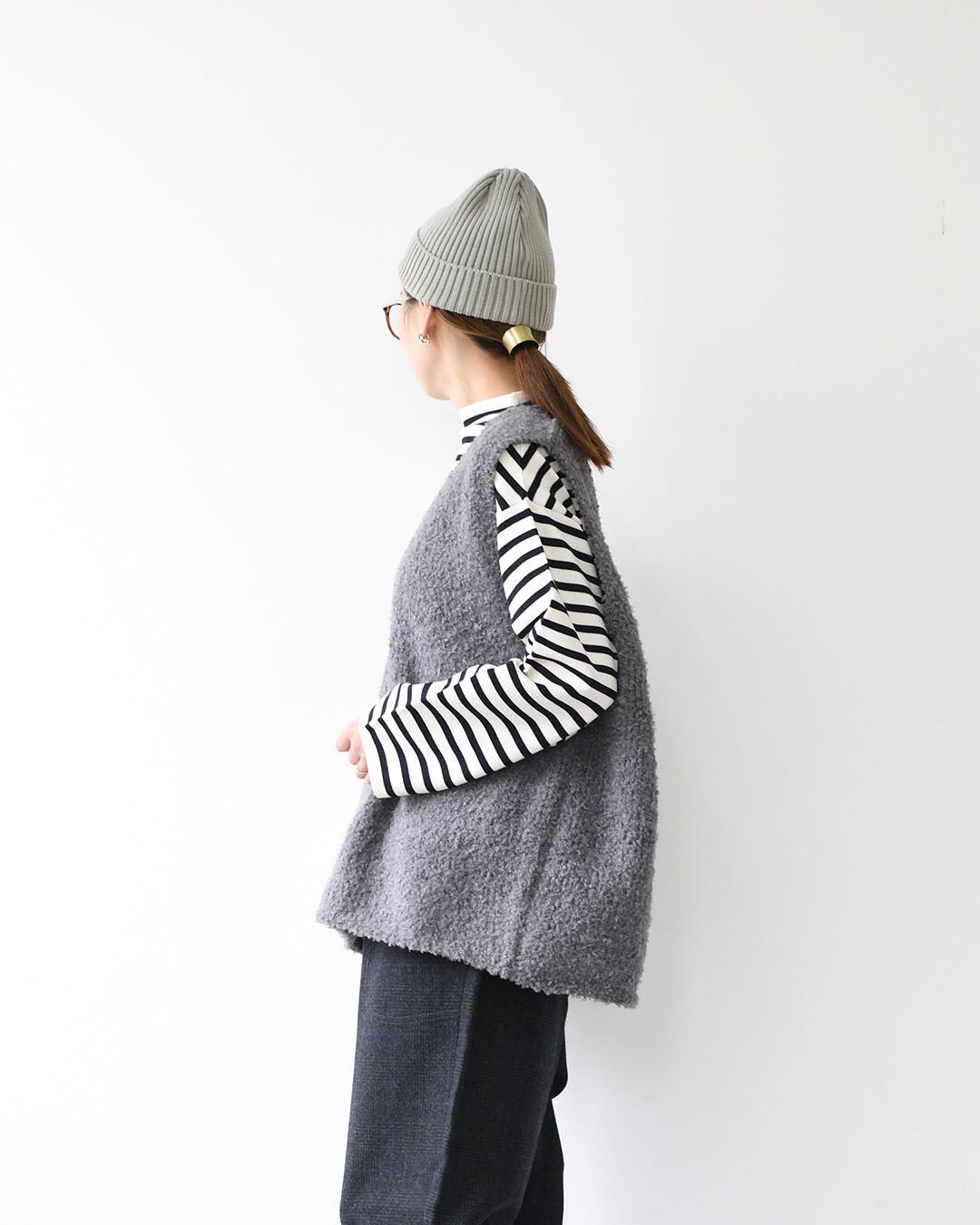 mizuiro ind [ミズイロ インド] hairly V neck vest [3-220095] へ