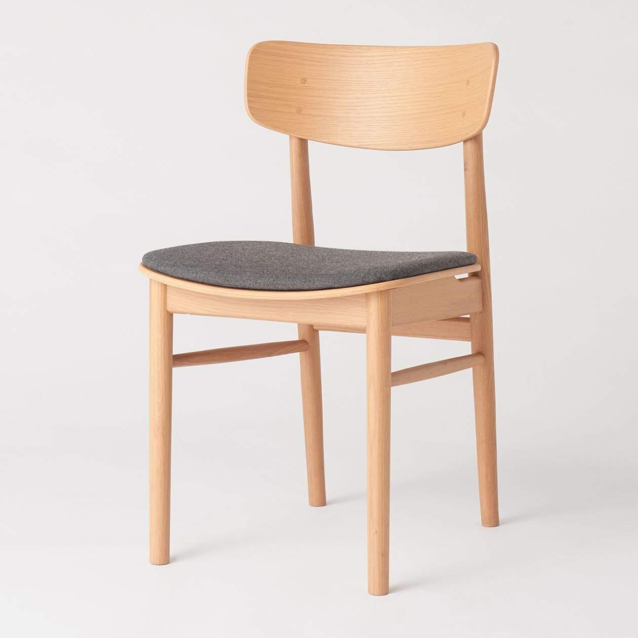 無印良品 ラウンドチェア・布座・オーク材 幅45×奥行51×高さ77cm