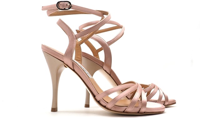 ZAPATOS DE COMME IL FAUT　ピンクサテンサンダル　サイズ35