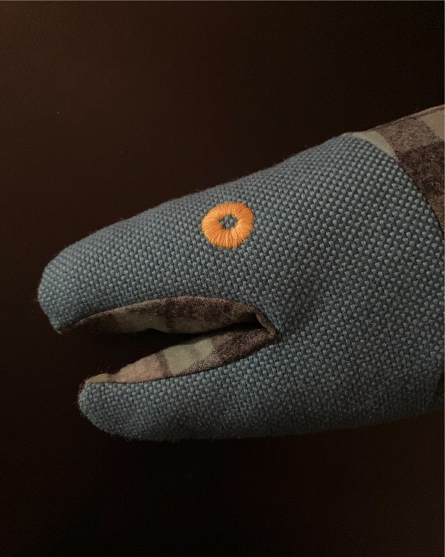 SHAKE plush -  Sky blue/Yellow eye