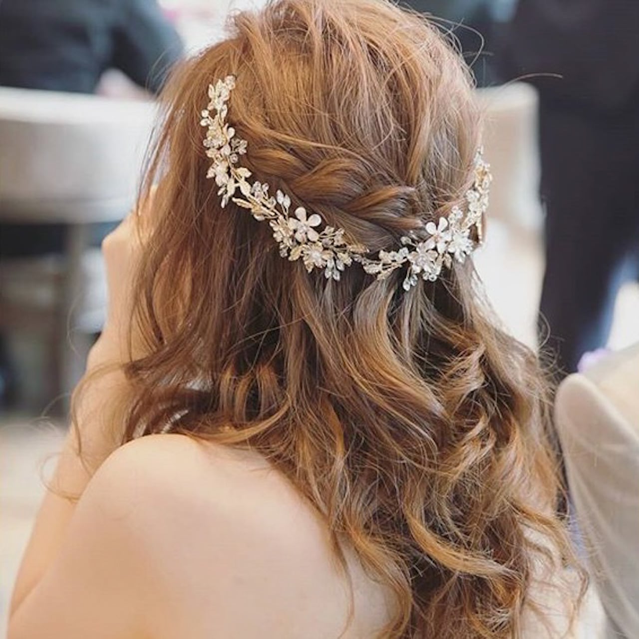 H41ブライダル　ヘッドドレス　ウェディング　ヘアアクセサリー　髪飾り　ティアラ