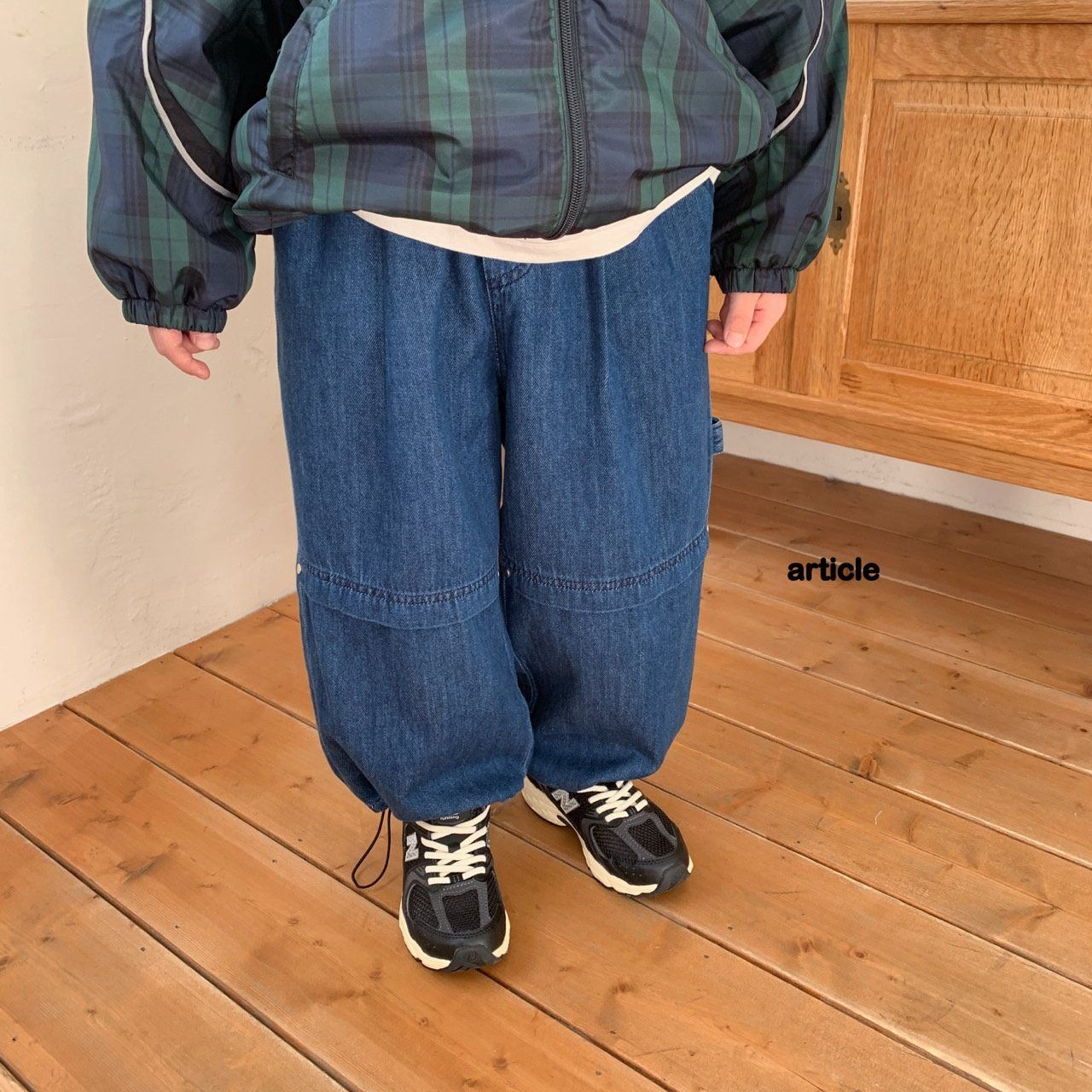 [article] Creaming Pants (Medium Blue) / [아티클] 크리밍바지(중청)