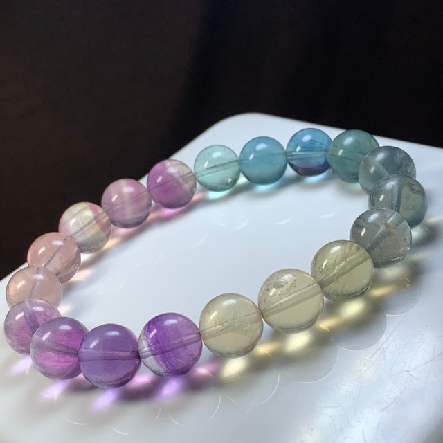 可愛い色合い☆グラデーション風・フローライトブレスレット