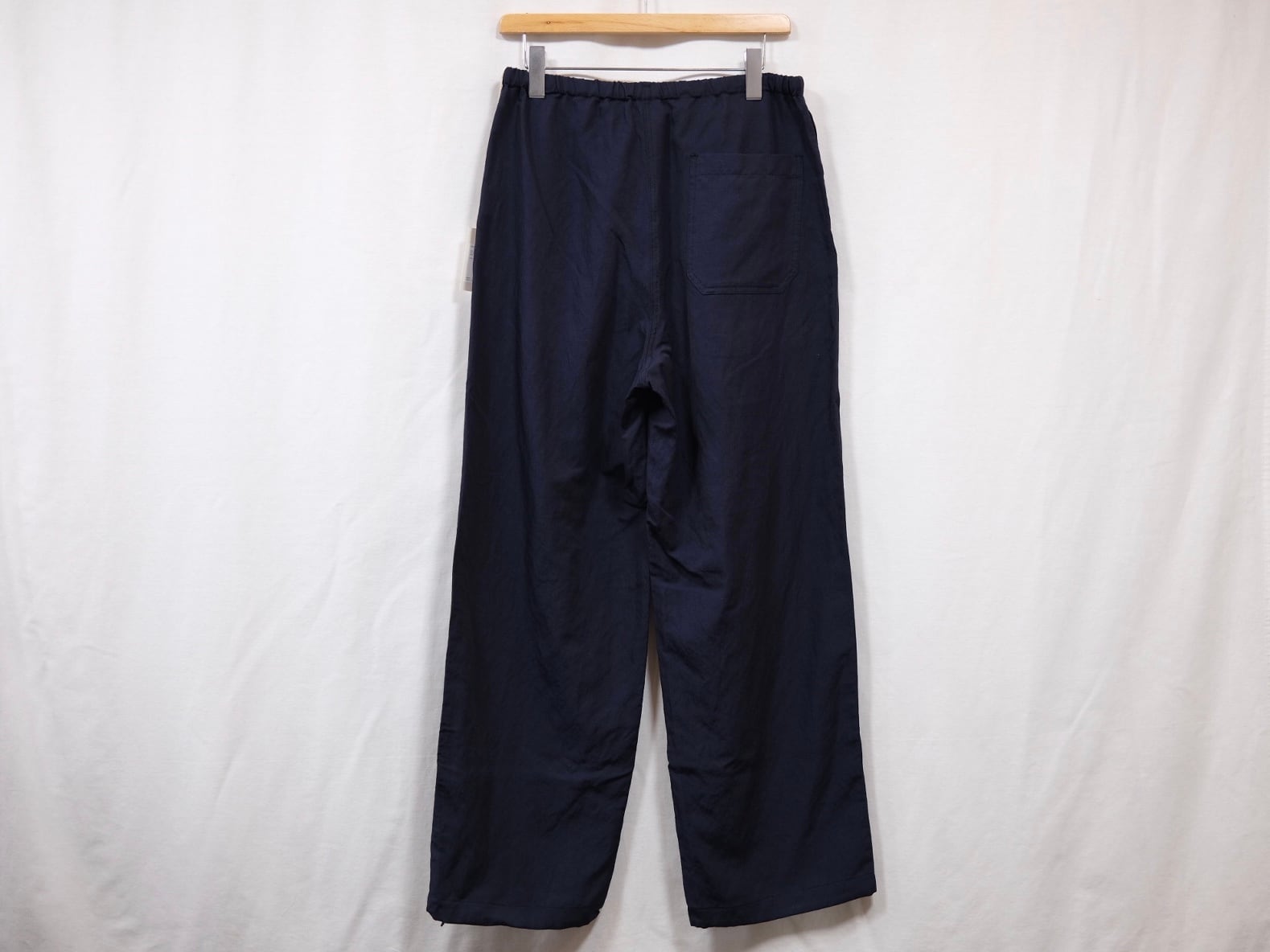 ULTERIOR”WASHED CHAMBRAY GABARDINE MIL-PANTS NAVY” | Lapel online