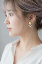 コットンパールのピアス/真鍮