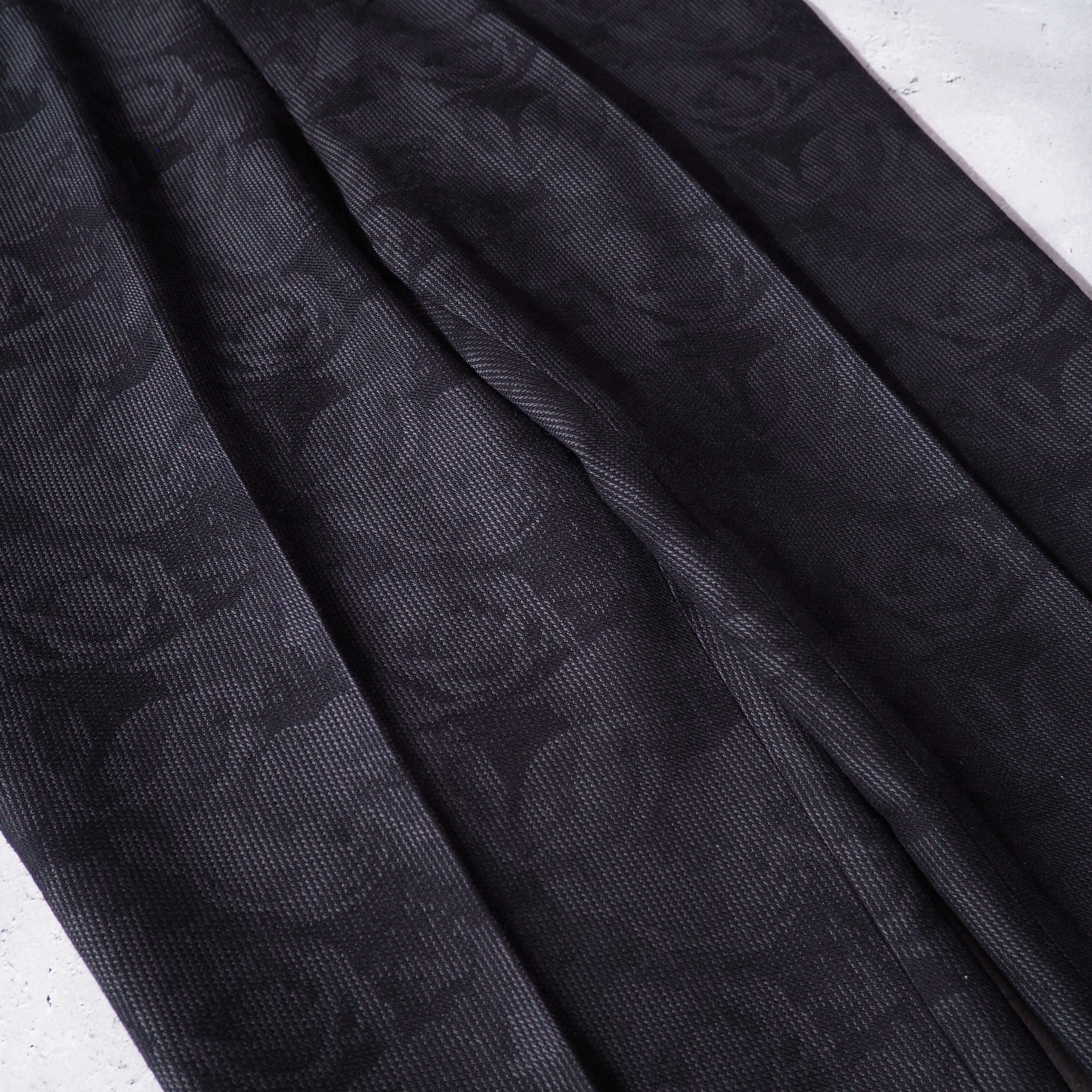 ” INTERMEZZO ” Rose flower printed Beautiful silhouette slacks pants