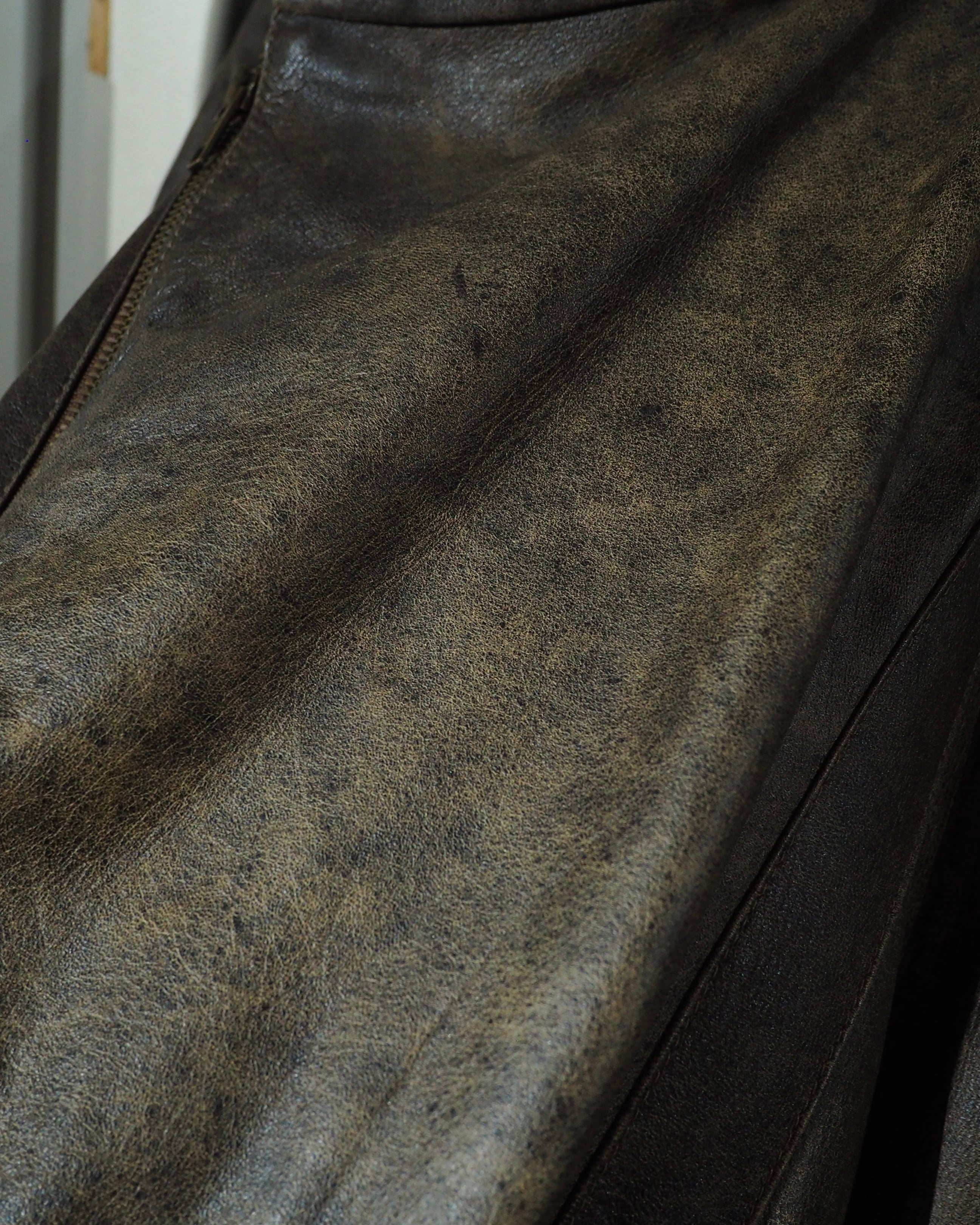 " Made in Italy - Vera Pelle " Unconventional Deformed Silhouette Vintage Leather Jacket