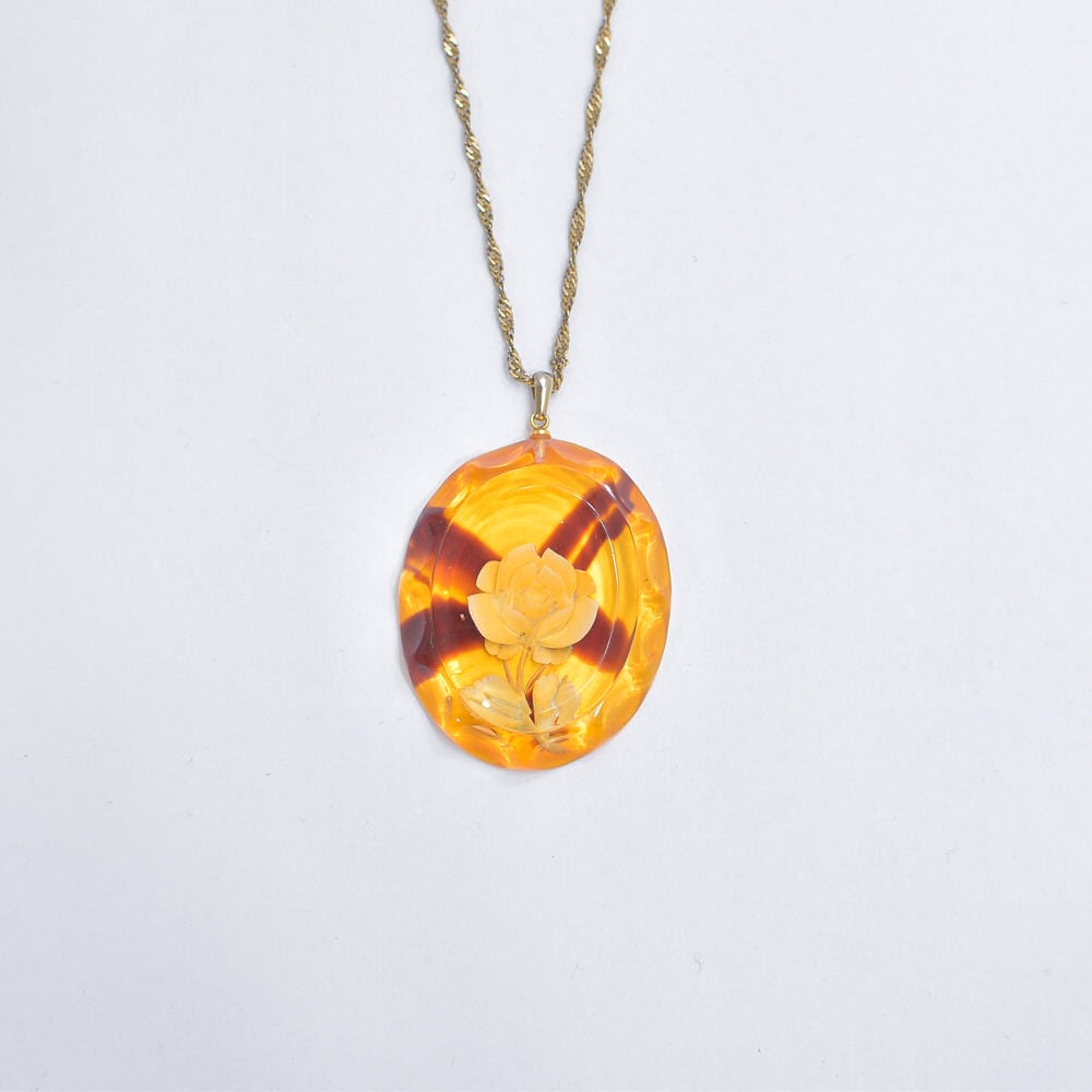 Vintage ヴィンテージ 琥珀調 フラワー デザイン ペンダント ネックレス 首飾り ヴィンテージ アクセサリー レトロ 花 ビンテージ 古着 ユニセックス デザイン