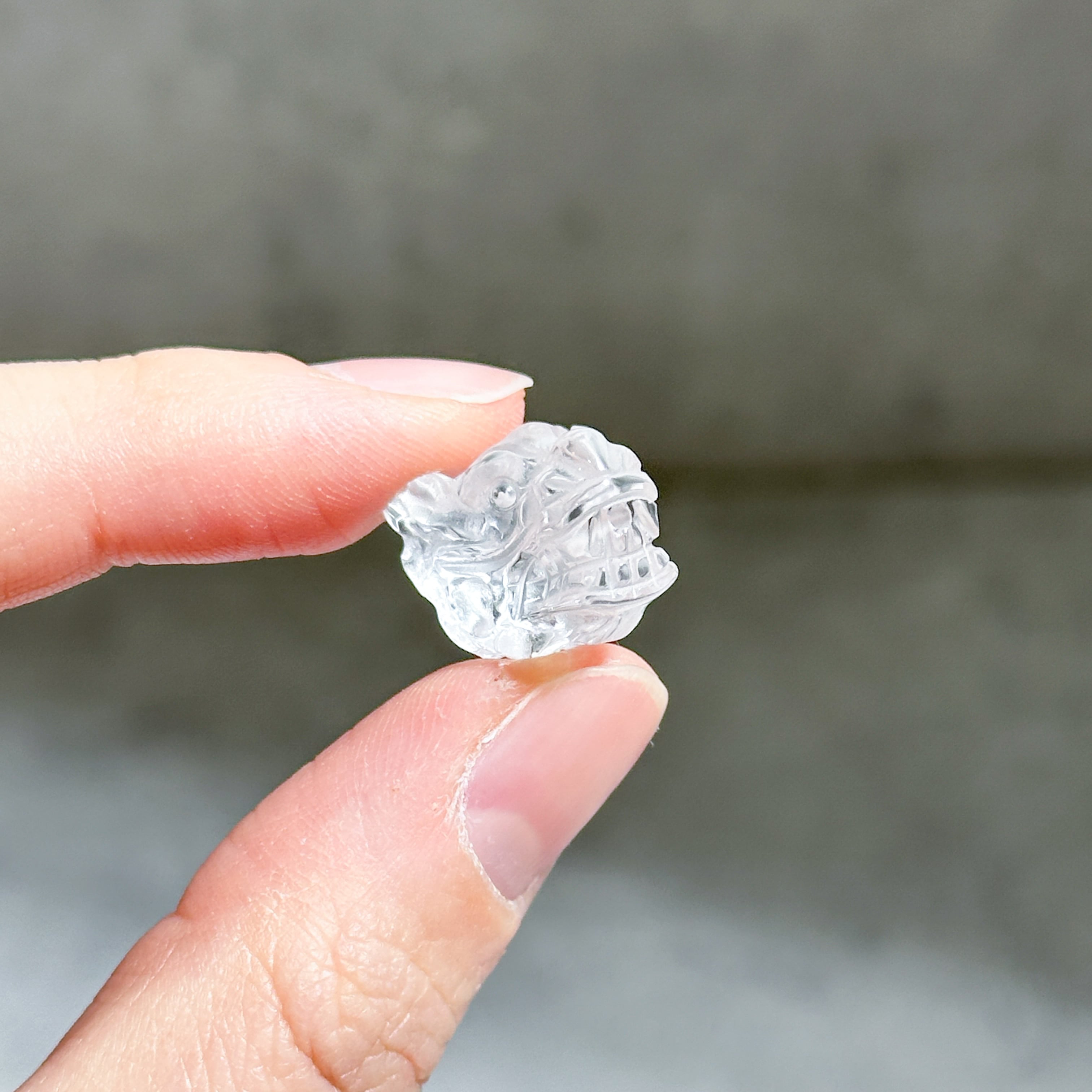 ☘️クリアクォーツ 龍の頭の形　パワーストーン 天然石 クリアクォーツ ミニドラゴンヘッド(穴あき)02◇ Clear Quartz Dragon