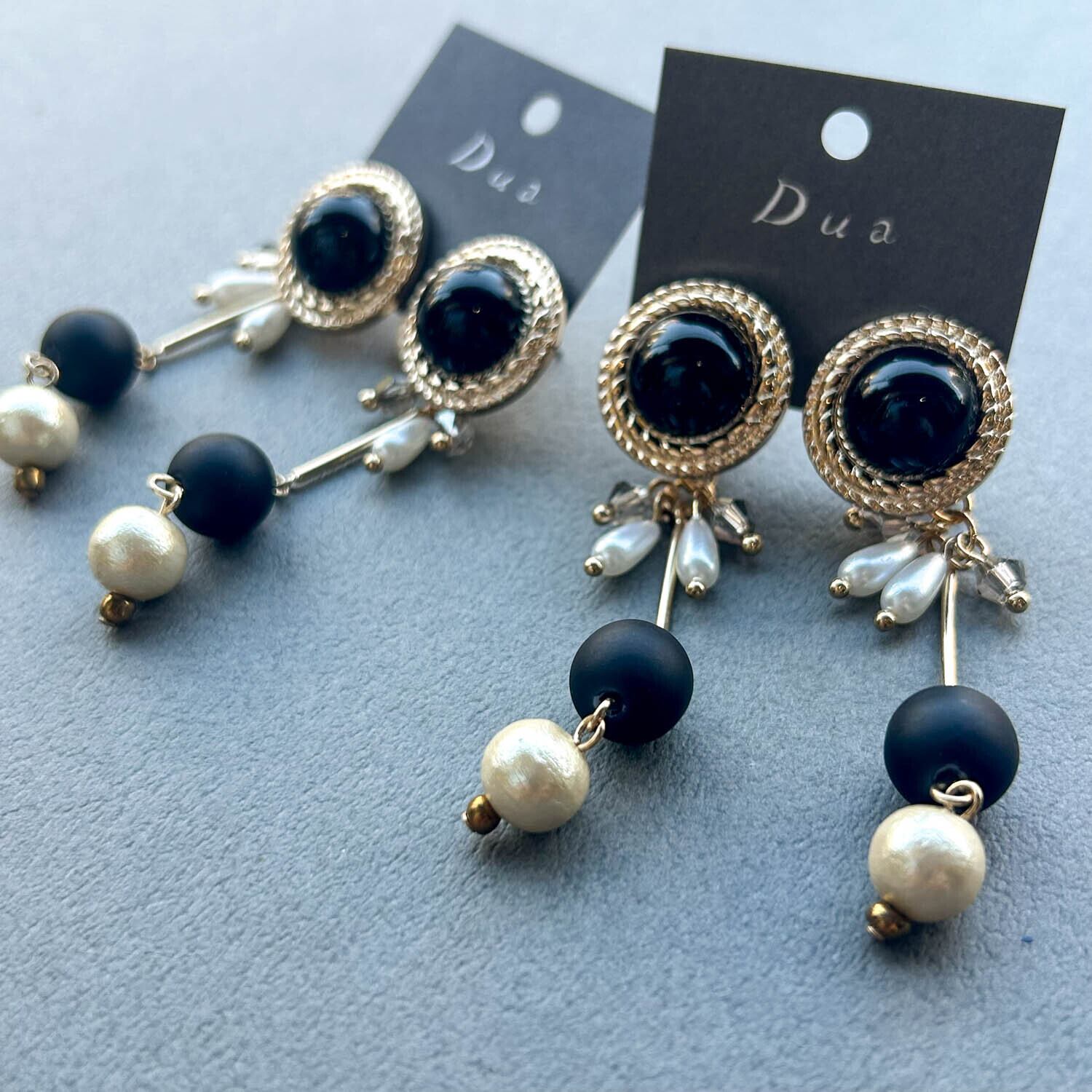 黒カボションとデザインチェーンの〈ピアス/イヤリング〉 | Dua