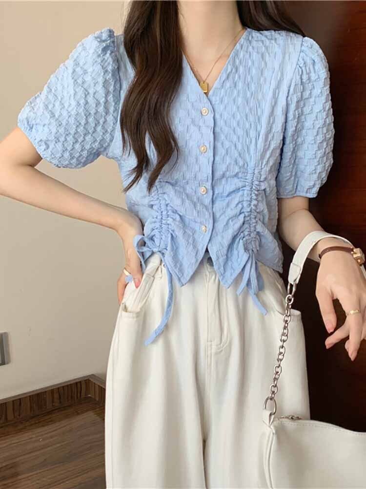 ドロストギャザーvネックカーデ型ブラウス きれいめ かわいい オフィスカジュアル 半袖 ボタン Ch5070 可愛い 大きいサイズ韓国レディースファッション通販 Chulachula チュラチュラ