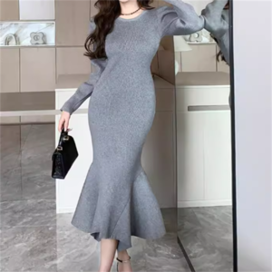 【送料無料】 ドレス ロングドレス ワンピース 衣装 2色 パーティドレス マーメイドスカート ロング ミモレ 袖あり 長袖 ラウンドネック クルーネック Aライン フレア 厚手生地 ポケット エレガント 可愛い 大人可愛い きれいめ シンプル カジュアル シック コンサバ 華やか 大人 上品 おしゃれ お洒落 レトロ 主役級 こなれ感 高見え 高級感 フェミニン 無地 冬 30代 40代 レディース 女性用 ママ お呼ばれ 休日 お茶会 結婚式 二次会 パーティ 演奏会 ファッション   インスタ映え