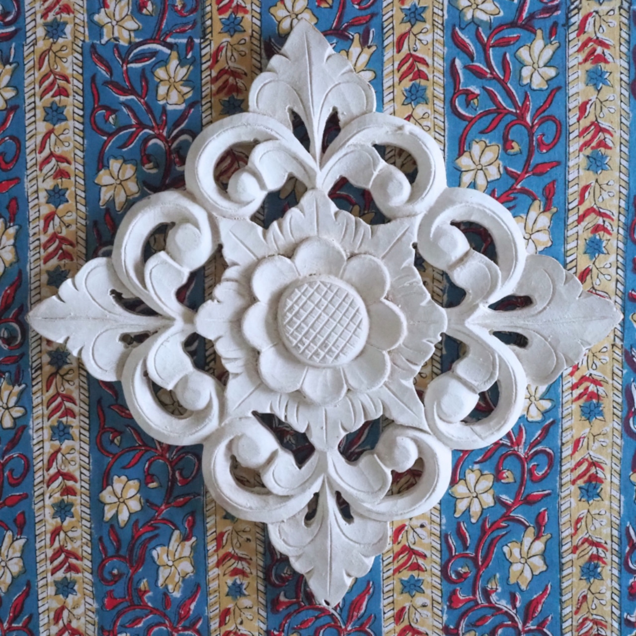 ブロックプリント生地【50cm単位】インド綿 ストライプ柄 ブルー×赤ー×ベージュ #56525-BL3