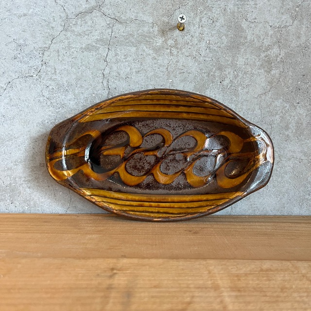 小代焼ふもと窯 スリップウエア 耳付楕円鉢