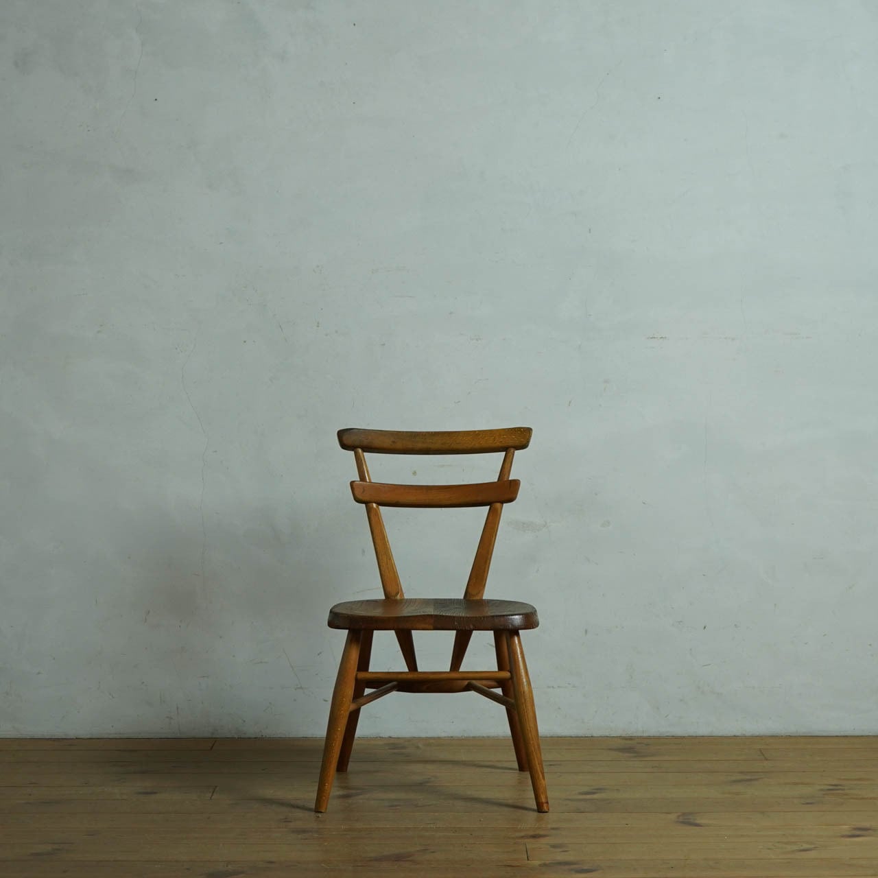 Ercol Stacking School Chair / アーコール スタッキングスクール チェア  【A】〈椅子・スクールチェア・キッズチェア・アンティーク・ヴィンテージ・店舗什器〉112573 | SHABBY'S MARKETPLACE　 アンティーク・ヴィンテージ 家具や雑貨のお店 ...