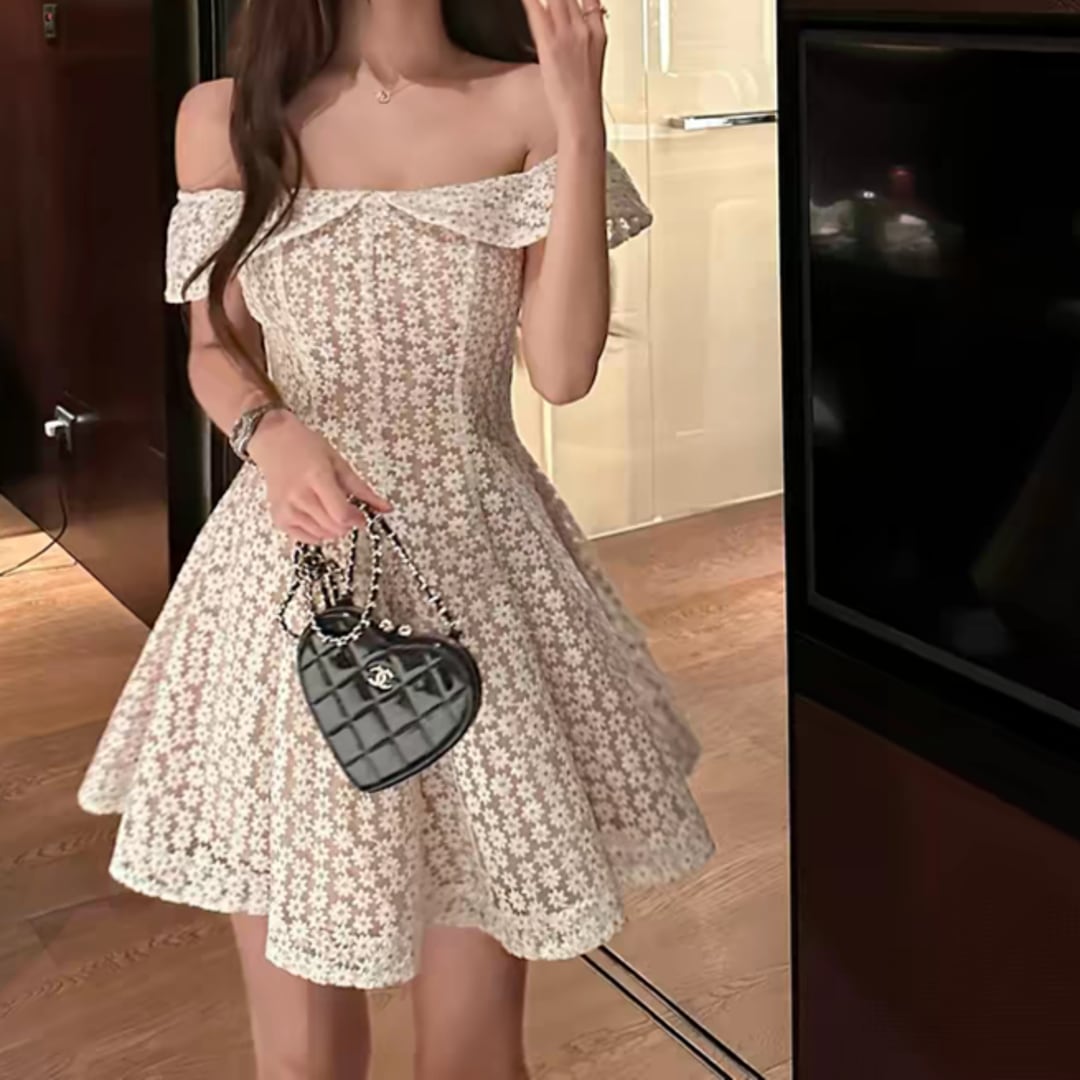 Daisy lace mini dress 2606141