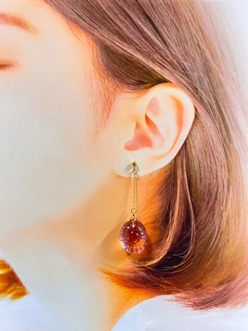 本物のお花を使ったフラワードロップ3粒ピアス・イヤリング・イヤーカフ　勿忘草　忘れな草　チャーム変更可能
