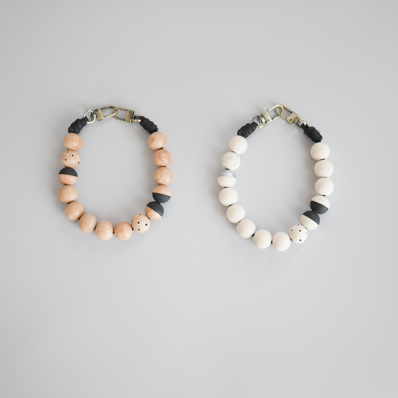 ドットビーズハンドストラップ M │DOT BEAD HAND STRAP M | ADRIA DESIGN