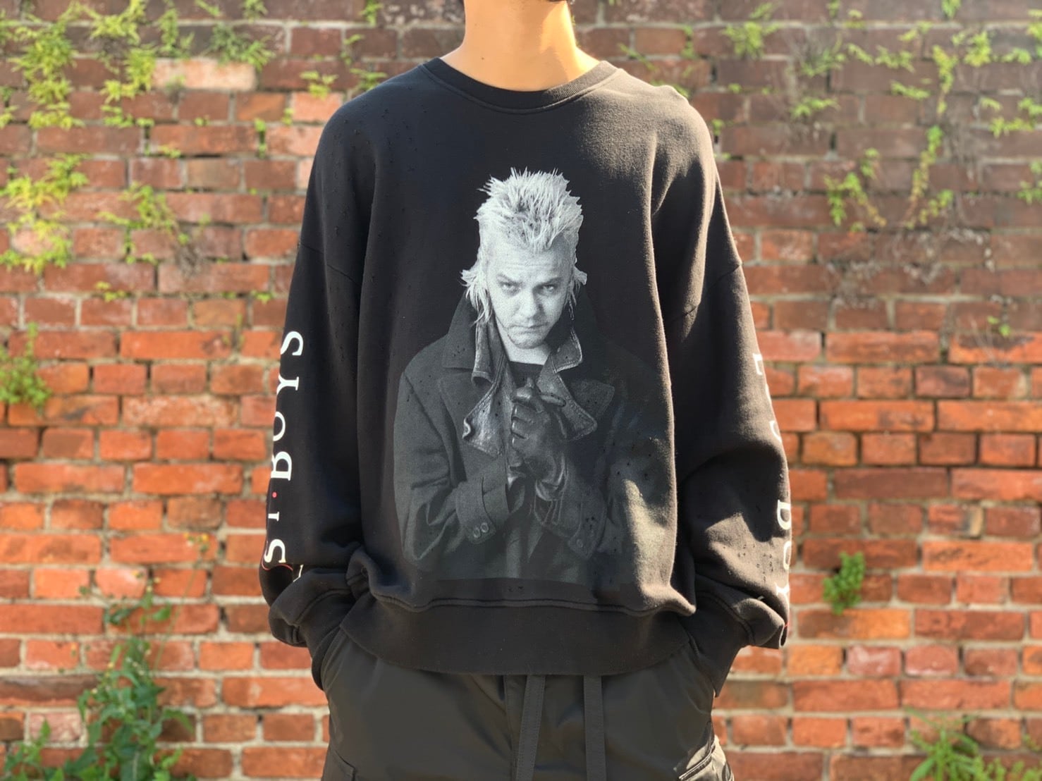 AMIRI THE LOST BOYS OVERSIZE DAMAGED CREWNECK SWEAT BLACK SMALL 