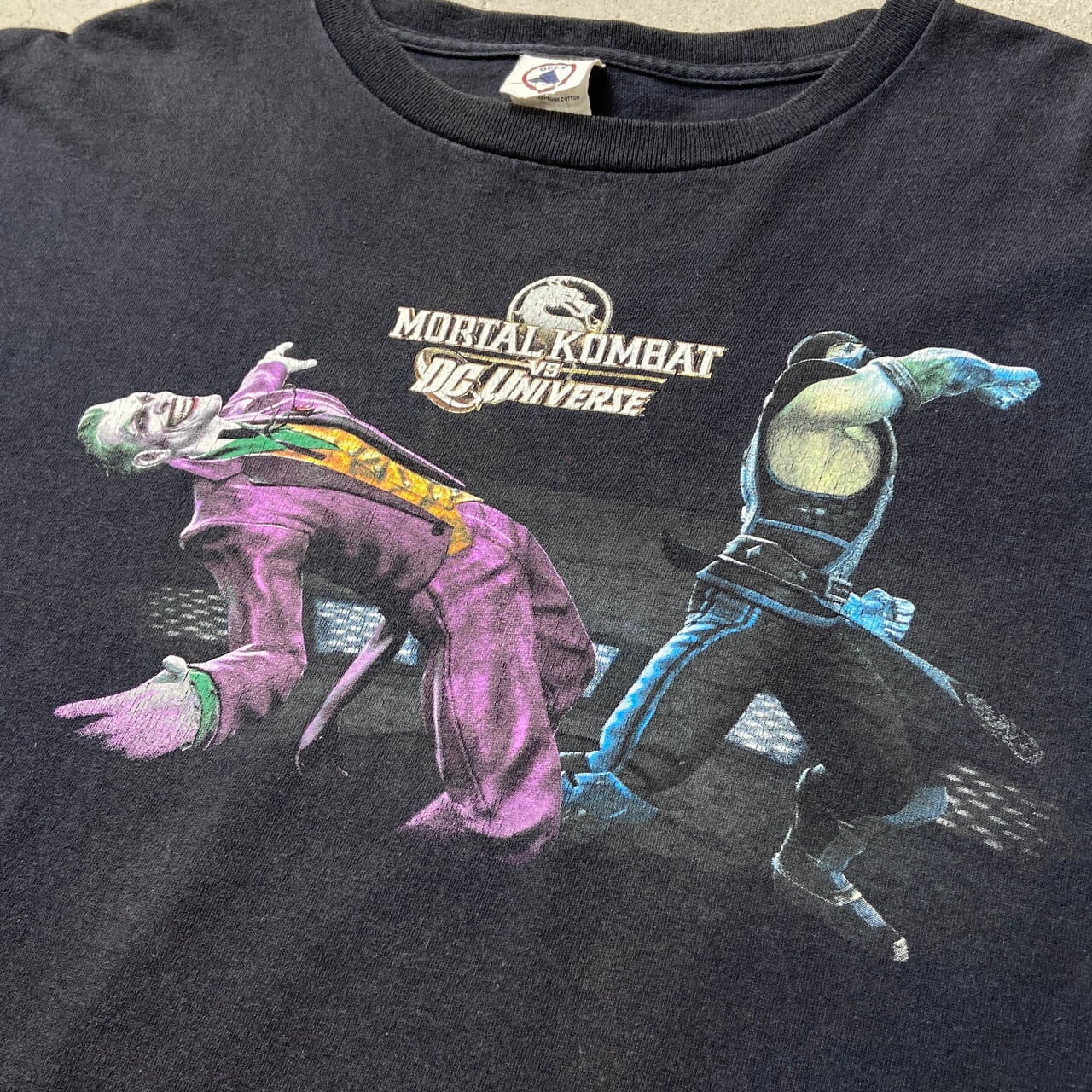 00年代 MORTAL COMBAT VS DC UNIVERSE キャラクター ゲーム プリントT