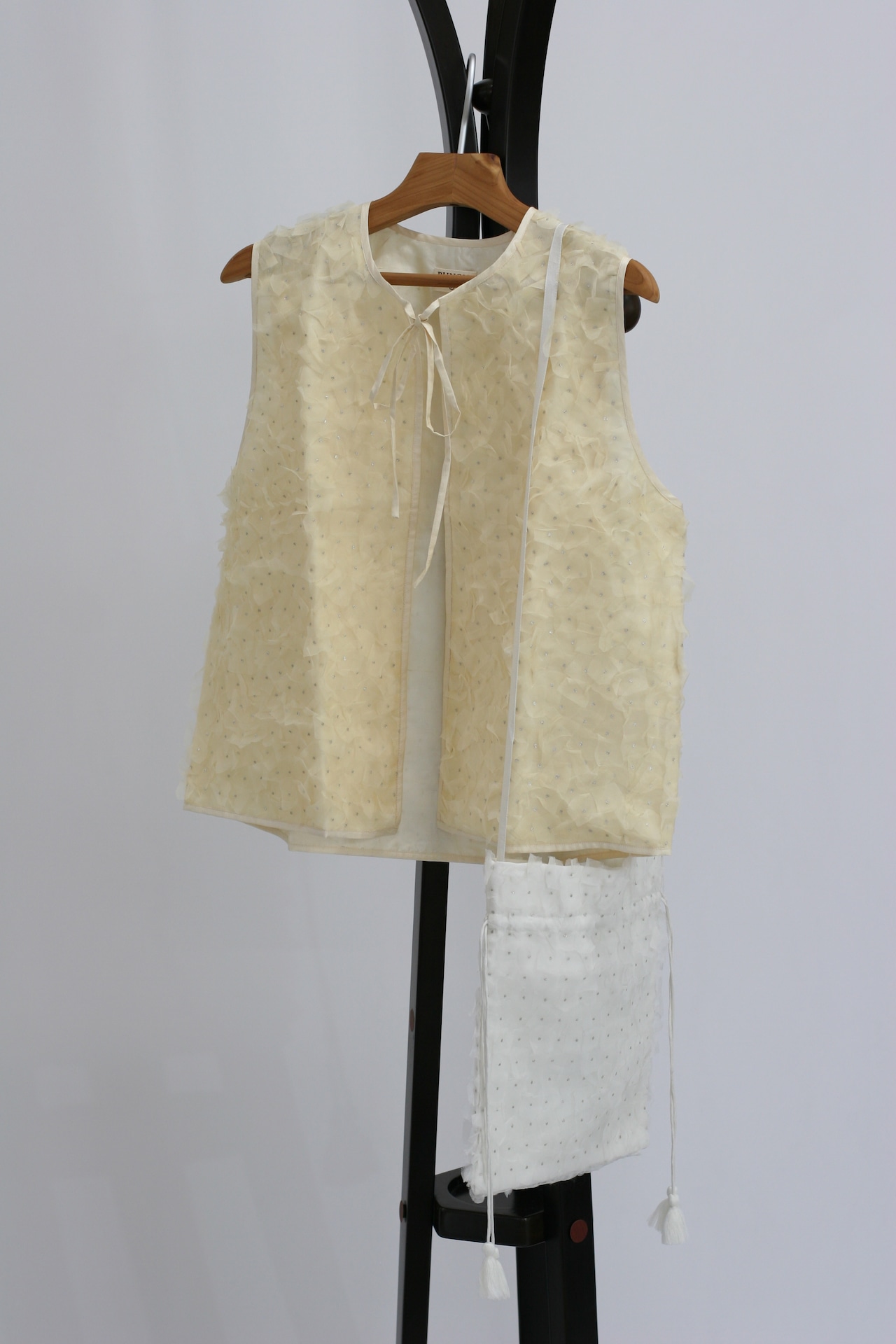 【BUNON】 Hydrangea Gilet / Ecru