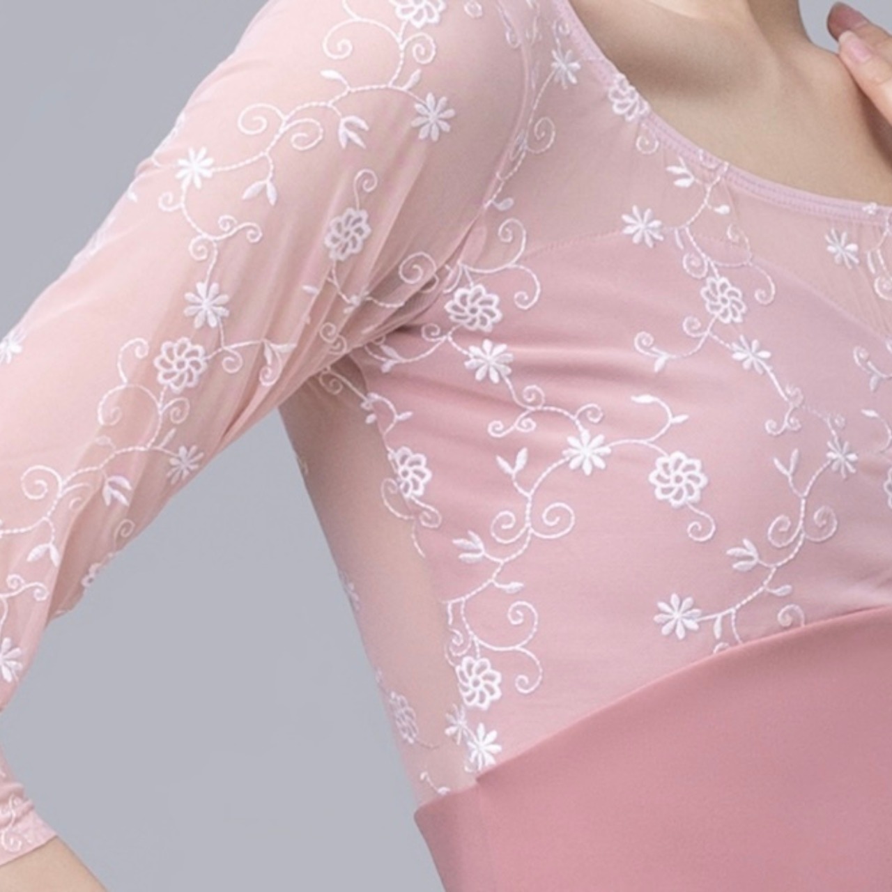 クロップライン 小花レース スリーブレオタード 3色展開 L0465