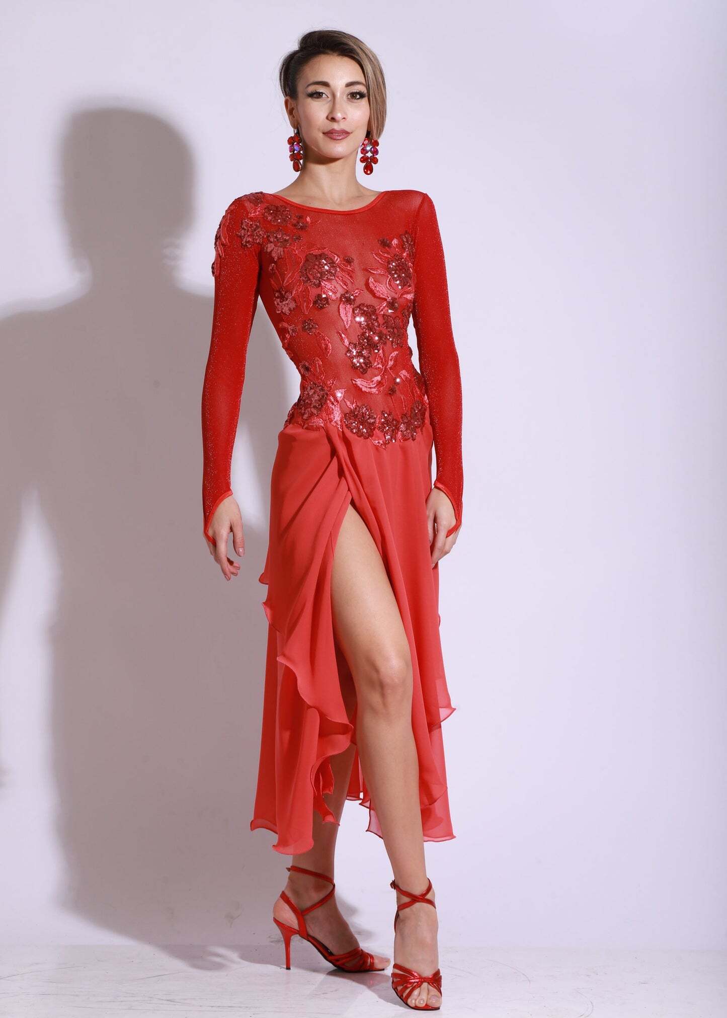 VESTIDO DE MIMI PINZON ステージ用 赤色シルバーラメ×シフォンフレア長袖ドレス