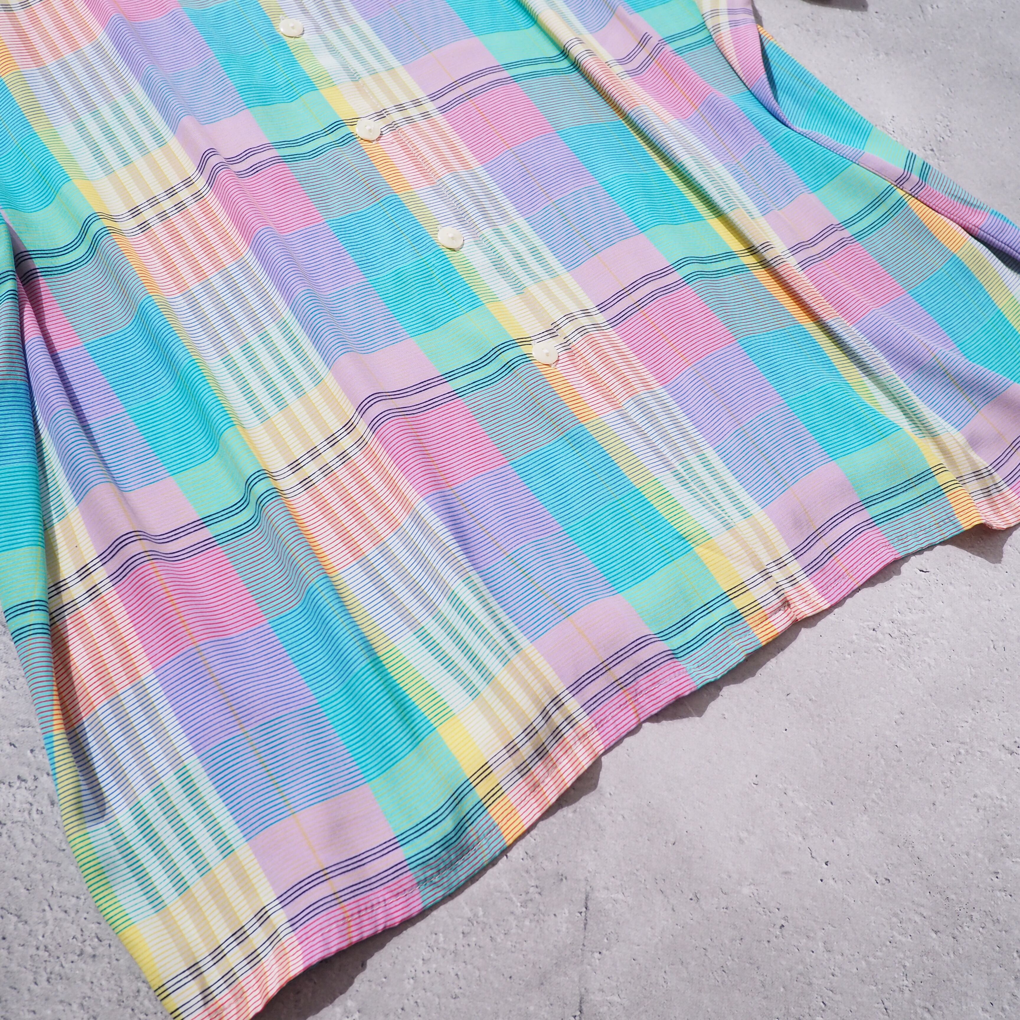 1980 - 90s " Made in Austria " Pastel check Color vintage Drape loose SS shirt