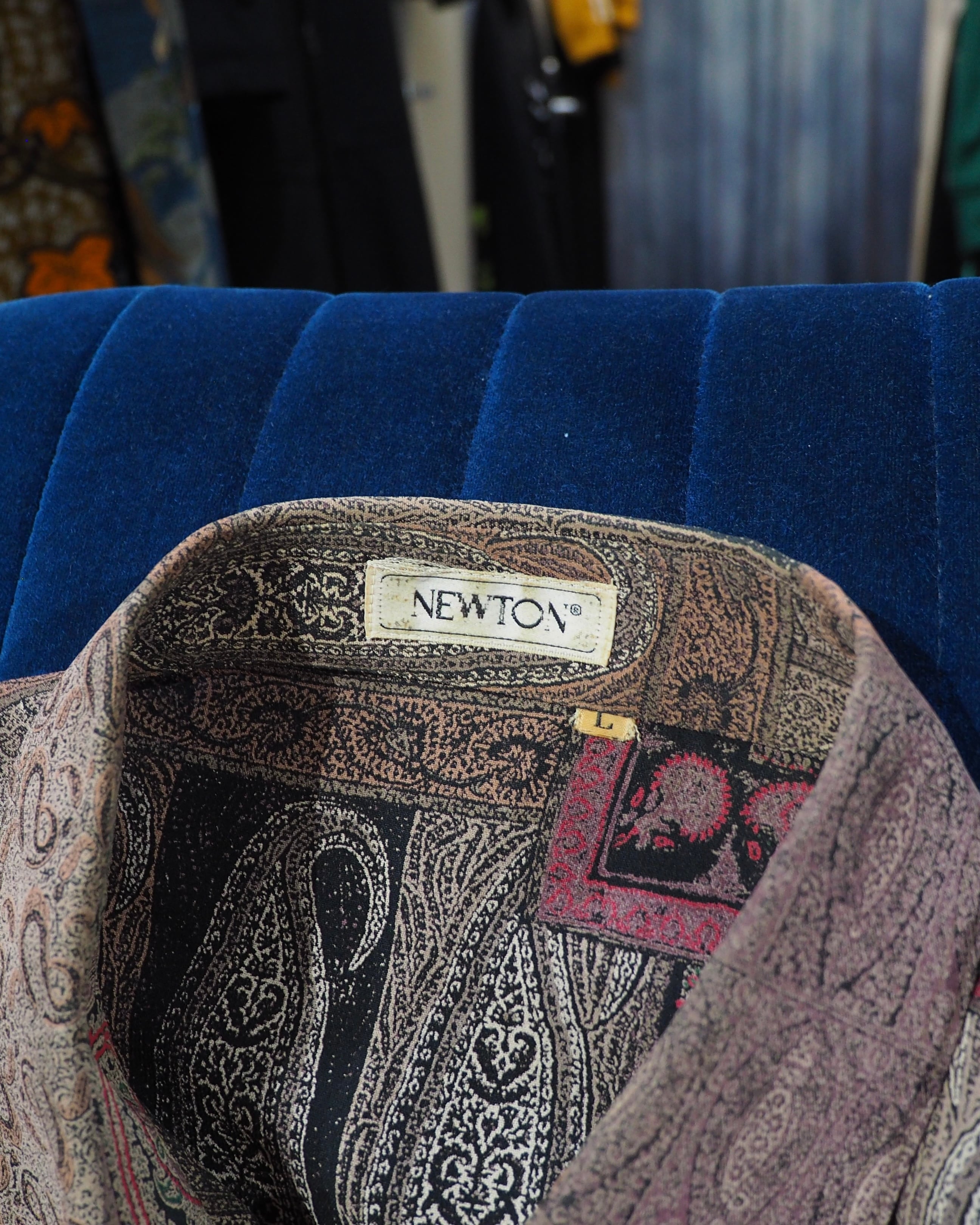 1990s Beautiful Classic Paisley pattern vintage loose SS shirt